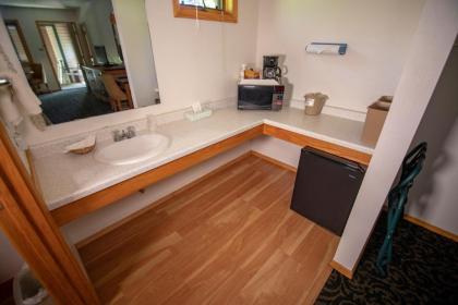 Coachlite Inn - image 12