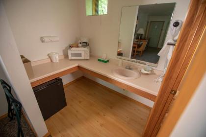 Coachlite Inn - image 15