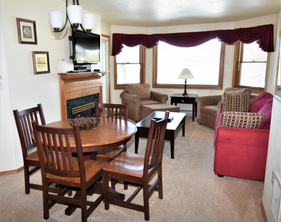 Pheasant Park Resort - image 7