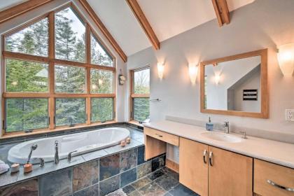 Stunning Sister Bay Home 4 Miles to Lake and Beach! - image 13