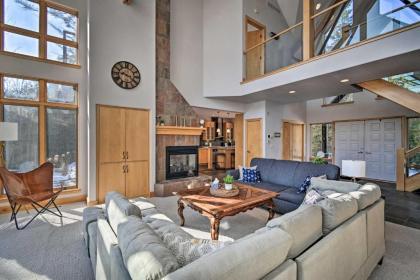 Stunning Sister Bay Home 4 Miles to Lake and Beach! - image 5