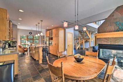 Stunning Sister Bay Home 4 Miles to Lake and Beach! - image 9