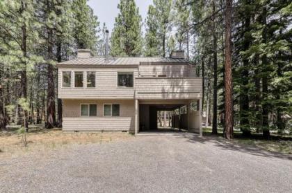 Black Butte Glaze meadow 59 Getaway Sisters