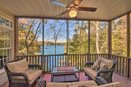 Lake Keowee Escape with Dock Deck and Lake Access! - image 2