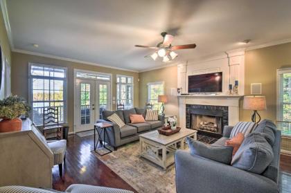 Lake Keowee Escape with Dock Deck and Lake Access! - image 3