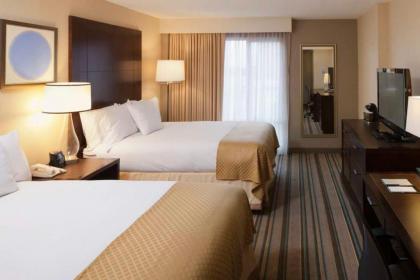 DoubleTree by Hilton Hotel and Conference Center Chicago North Shore - image 15