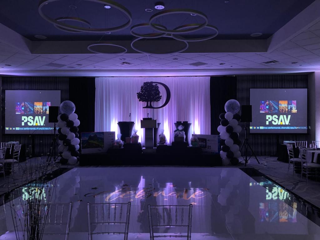 DoubleTree by Hilton Hotel and Conference Center Chicago North Shore - image 7