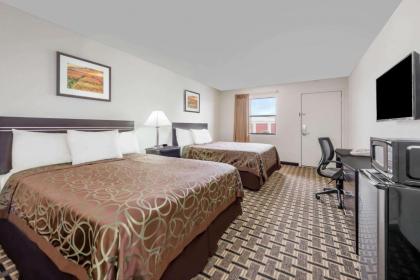 Knights Inn - Slaton - image 5