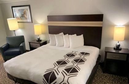 Best Western Plus Slidell Hotel - image 15
