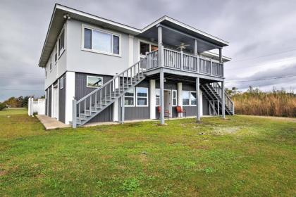 Waterfront Slidell Home with Boat Dock and Canal View! - image 5