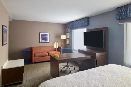 Hampton Inn & Suites Providence / Smithfield - image 3