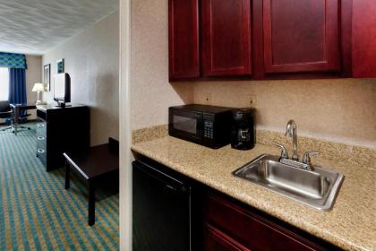 Holiday Inn Express & Suites Smithfield - Providence an IHG Hotel - image 13