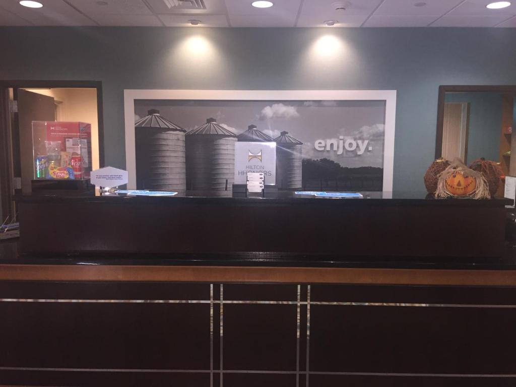 Hampton Inn & Suites Smithfield - image 3