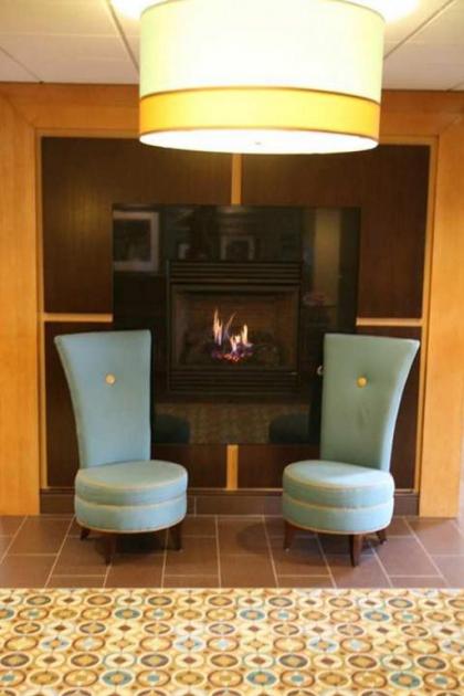 Hampton Inn & Suites Smithfield - image 6