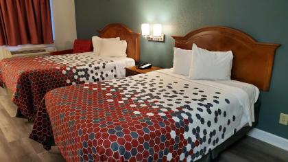 Econo Lodge Inn  Suites Carrollton   Smithfield