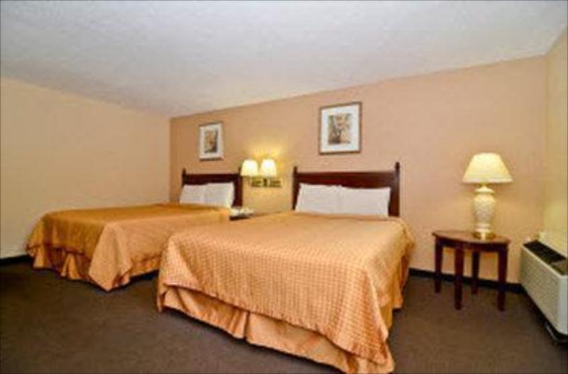 Americas Best Value Inn Smithfield - image 6