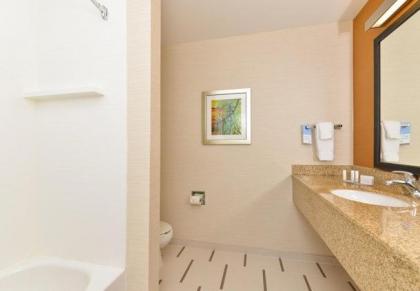 Fairfield Inn and Suites by Marriott Nashville Smyrna - image 9