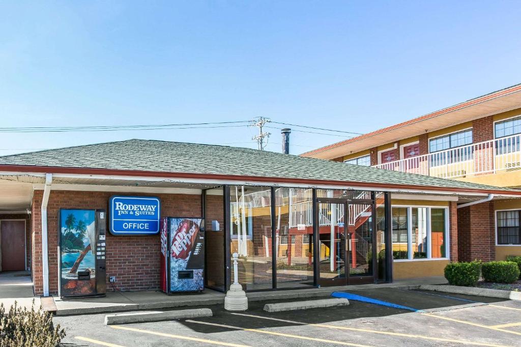 Rodeway Inn & Suites Smyrna - main image
