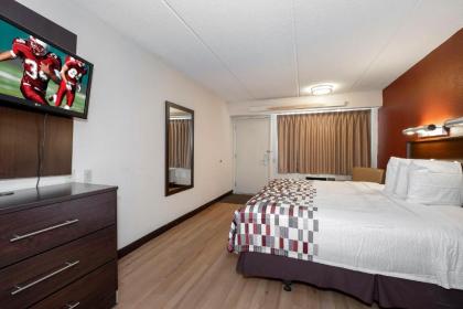 Red Roof Inn Atlanta - Smyrna/Ballpark - image 5
