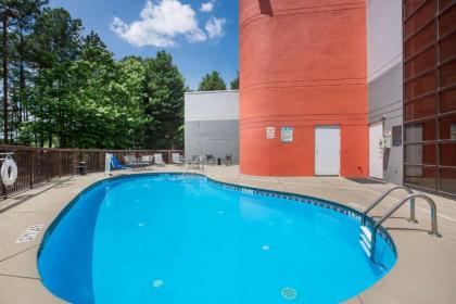 Budgetel Inns & Suites - Atlanta Galleria Stadium - image 9