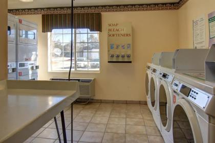 InTown Suites Extended Stay Atlanta/Snellville - image 15