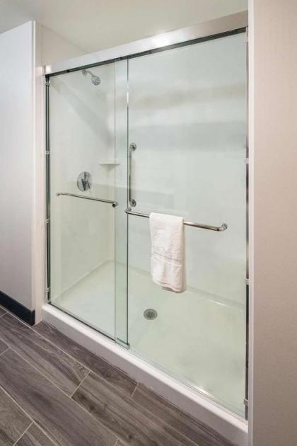 Hampton Inn & Suites Snellville Atlanta Ne - image 9