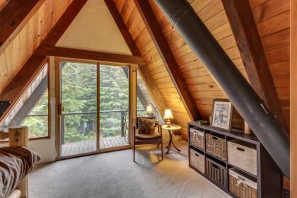 Hyak Duplex Cabin - image 14