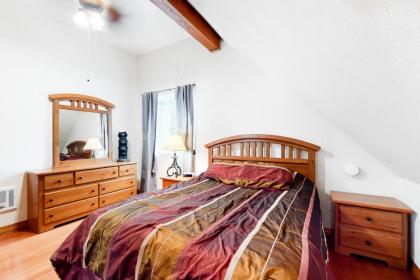 Breathtaking Hyak Home - image 12
