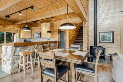 Log Cabin Luxury - image 7