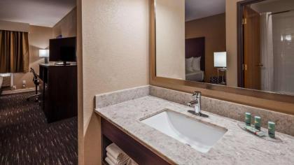 Best Western Snowflake Inn - image 15