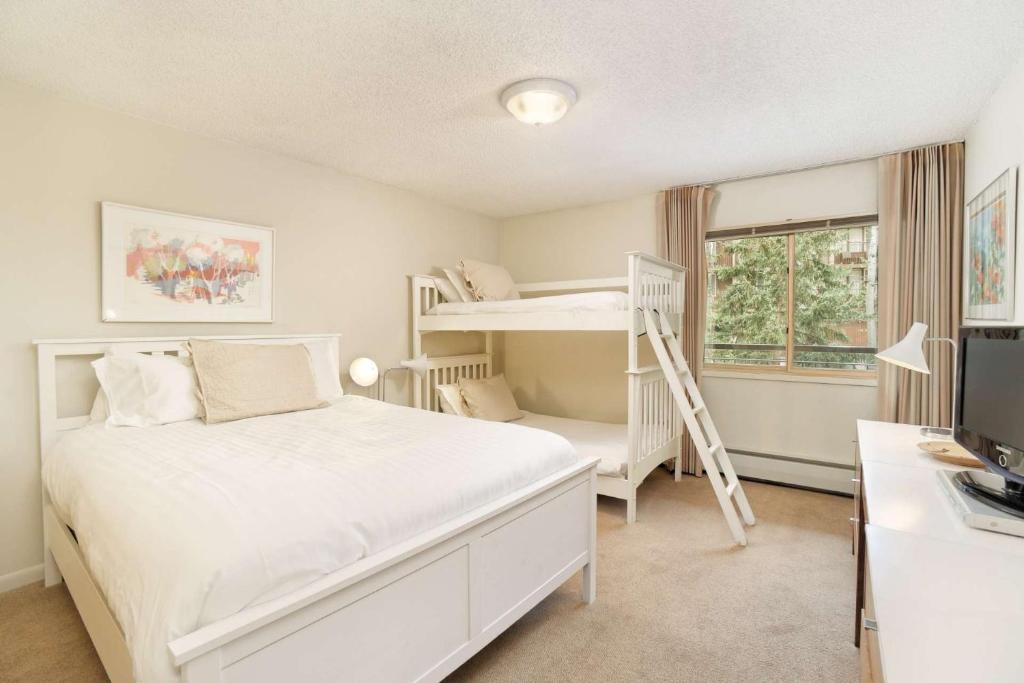 Shadowbrook 204 - image 5