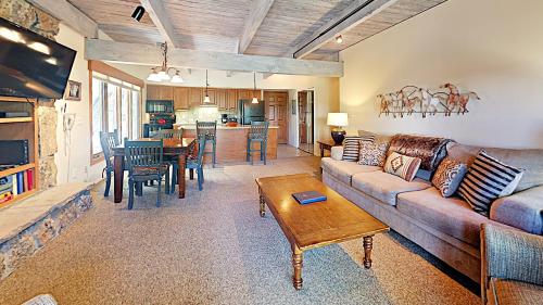 Timberline Condominiums 2 Bedroom Unit A2A - main image