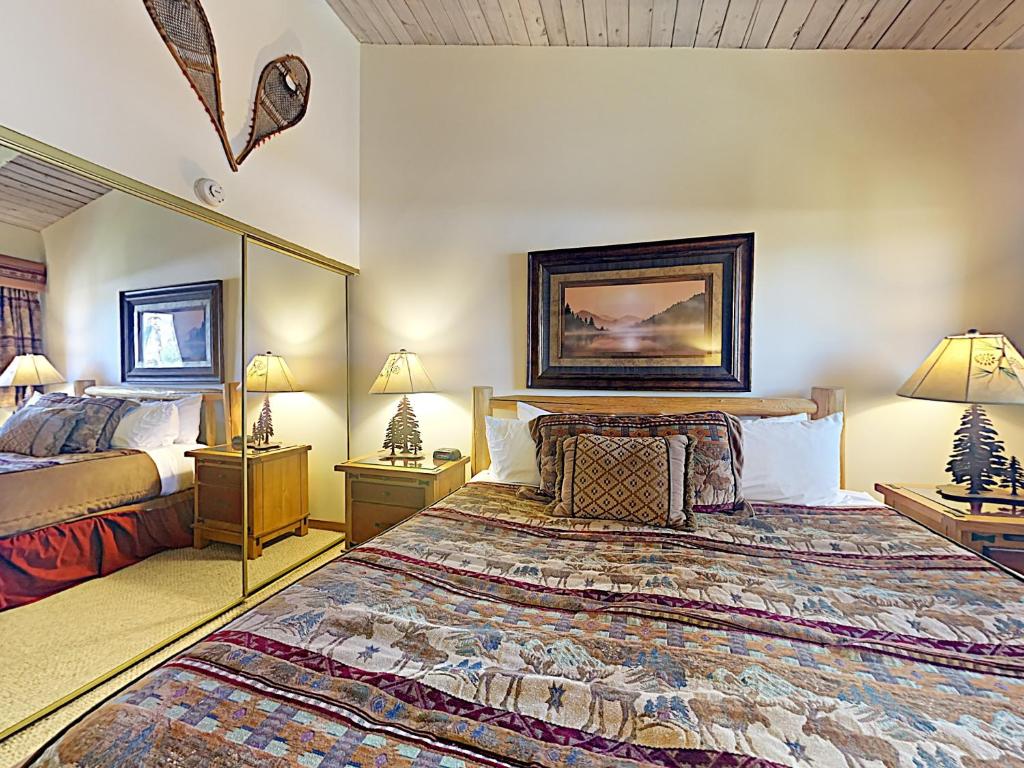 Timberline Condominiums 1 Bedroom Loft Unit D3B - image 4