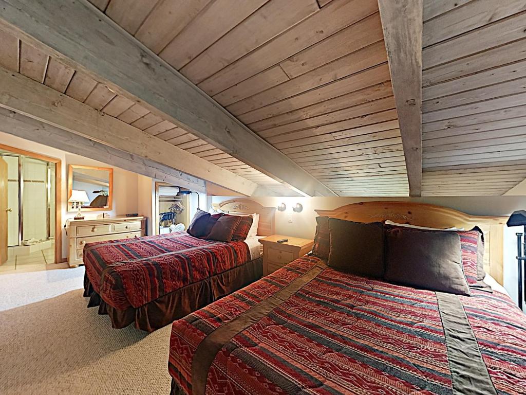 Timberline Condominiums 1 Bedroom Loft Unit D3B - image 6