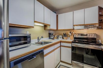 Laurelwood Condominiums 402 - image 12