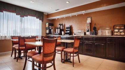 Best Western Snyder Inn - image 14