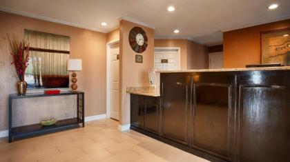 Best Western Snyder Inn - image 3