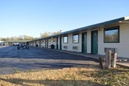 Purple Sage Motel - image 12