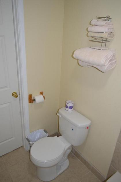 Purple Sage Motel - image 3