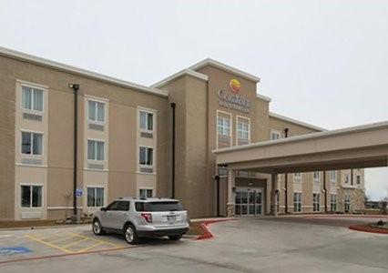 Comfort Inn & Suites Snyder - image 2