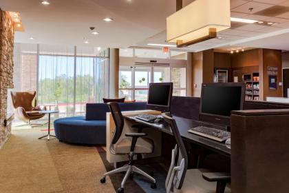 Fairfield Inn & Suites by Marriott Snyder - image 3