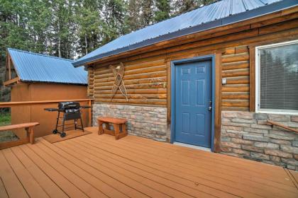 Soldotna Cabin with Essentials- 4 Mi to Fishing Soldotna Alaska