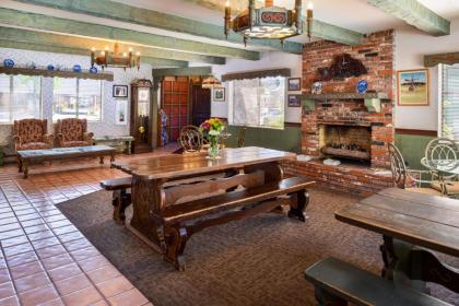 Svendsgaard's Lodge- Americas Best Value Inn & Suites - image 13