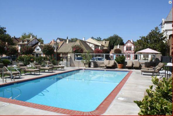 Royal Copenhagen Inn - image 2