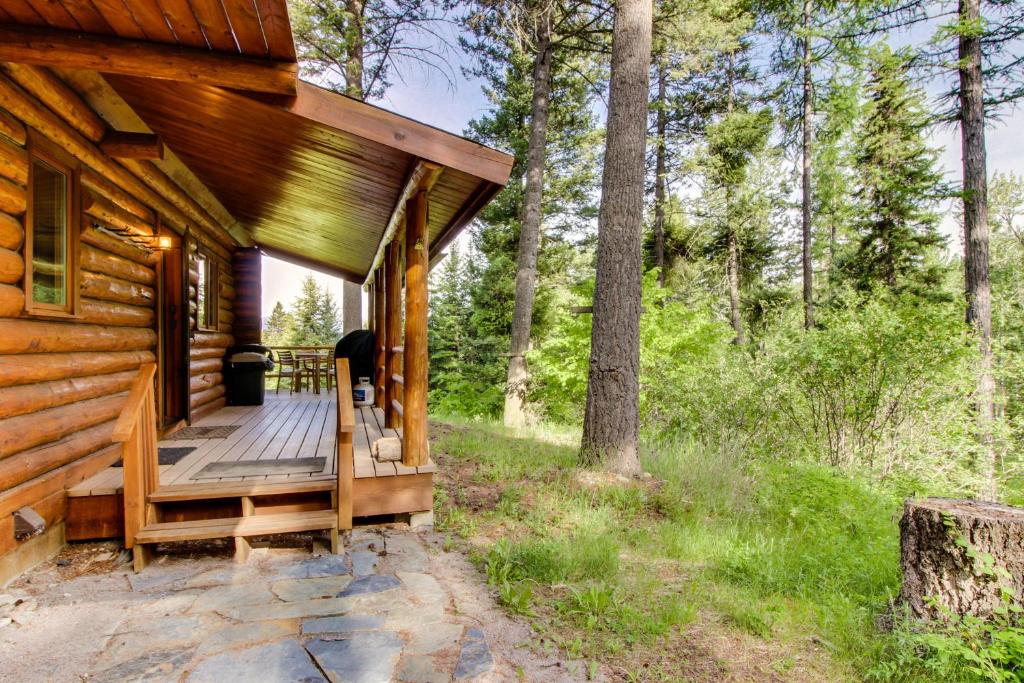 Blacktail Cabin - main image