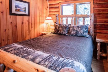 Blacktail Cabin - image 15
