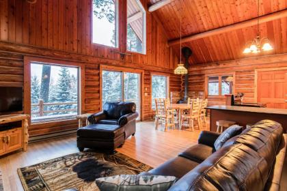 Blacktail Cabin - image 8