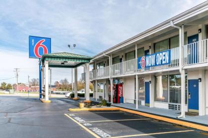 motel 6 Somerset KY