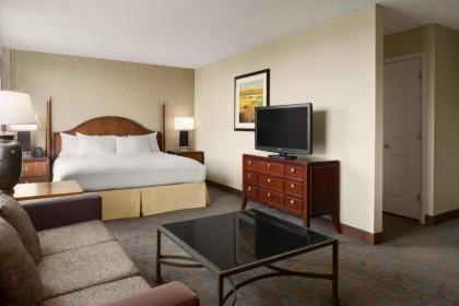 DoubleTree by Hilton Hotel & Executive Meeting Center Somerset - image 10