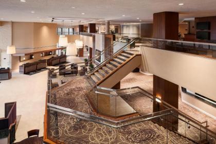 DoubleTree by Hilton Hotel & Executive Meeting Center Somerset - image 21